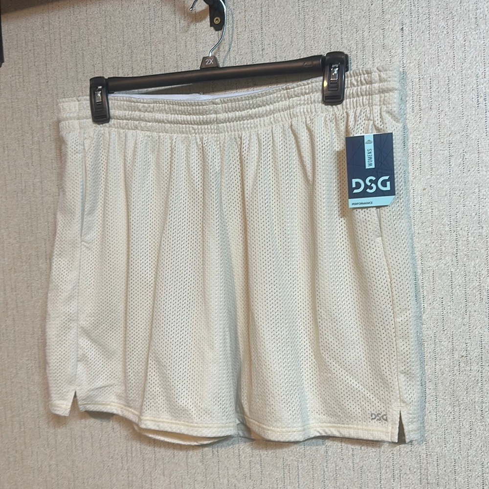 DSG DICK’S SPORTING GOODS 7” Mesh Shorts: LIGHT SAND: NWT: SIZE XL